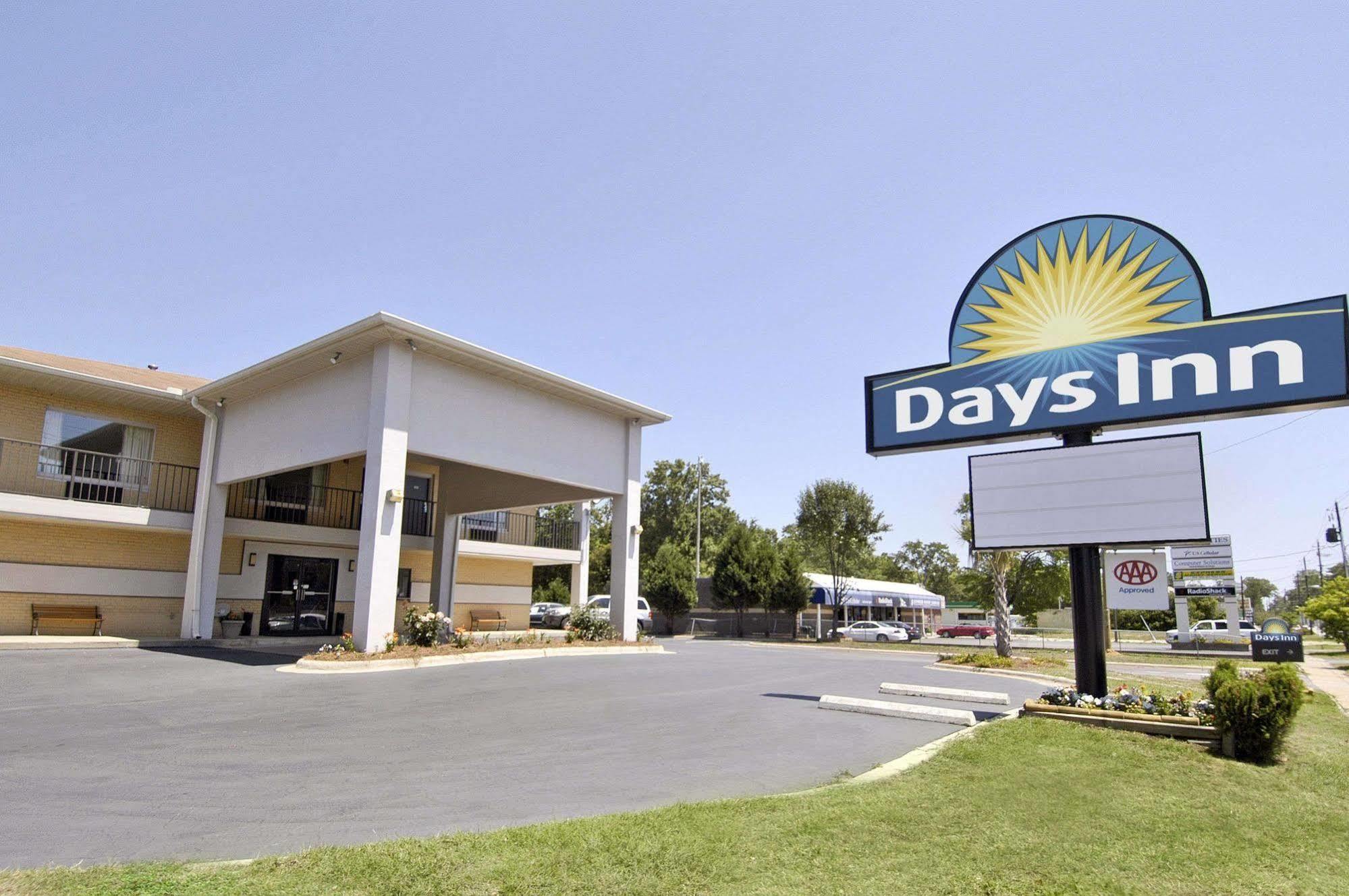 Days Inn Cheraw מראה חיצוני תמונה